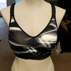 Womens vs sports bra